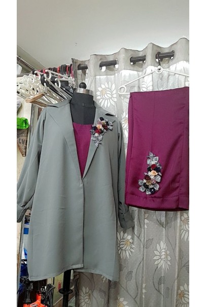 English Grey blazer with 3d flower patch n inner set English Grey blazer with 3d flower patch n inner set